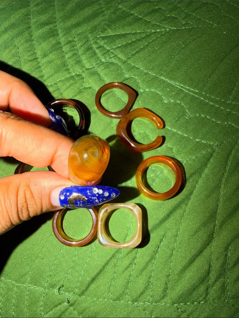Assorted Vintage Tortoiseshell Resin Rings - Lot of 7